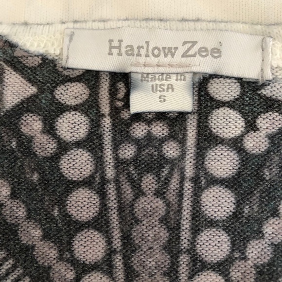 Harlow Zee Long Sleeve Fringe Bottom Top Size S - Picture 4 of 8